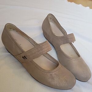 Semler German Mary Jane Wedge